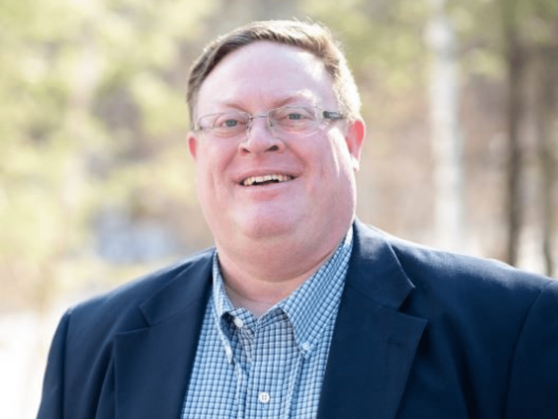 Todd Wallace headshot